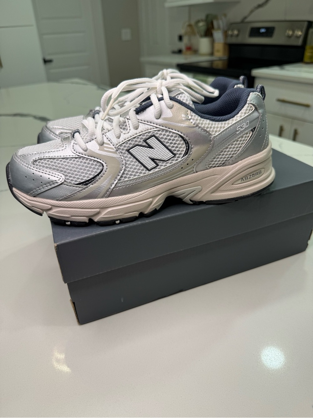 New Balance 530 Silver Grey White Running Shoes GR530KA Youth 7 Women's 8.5